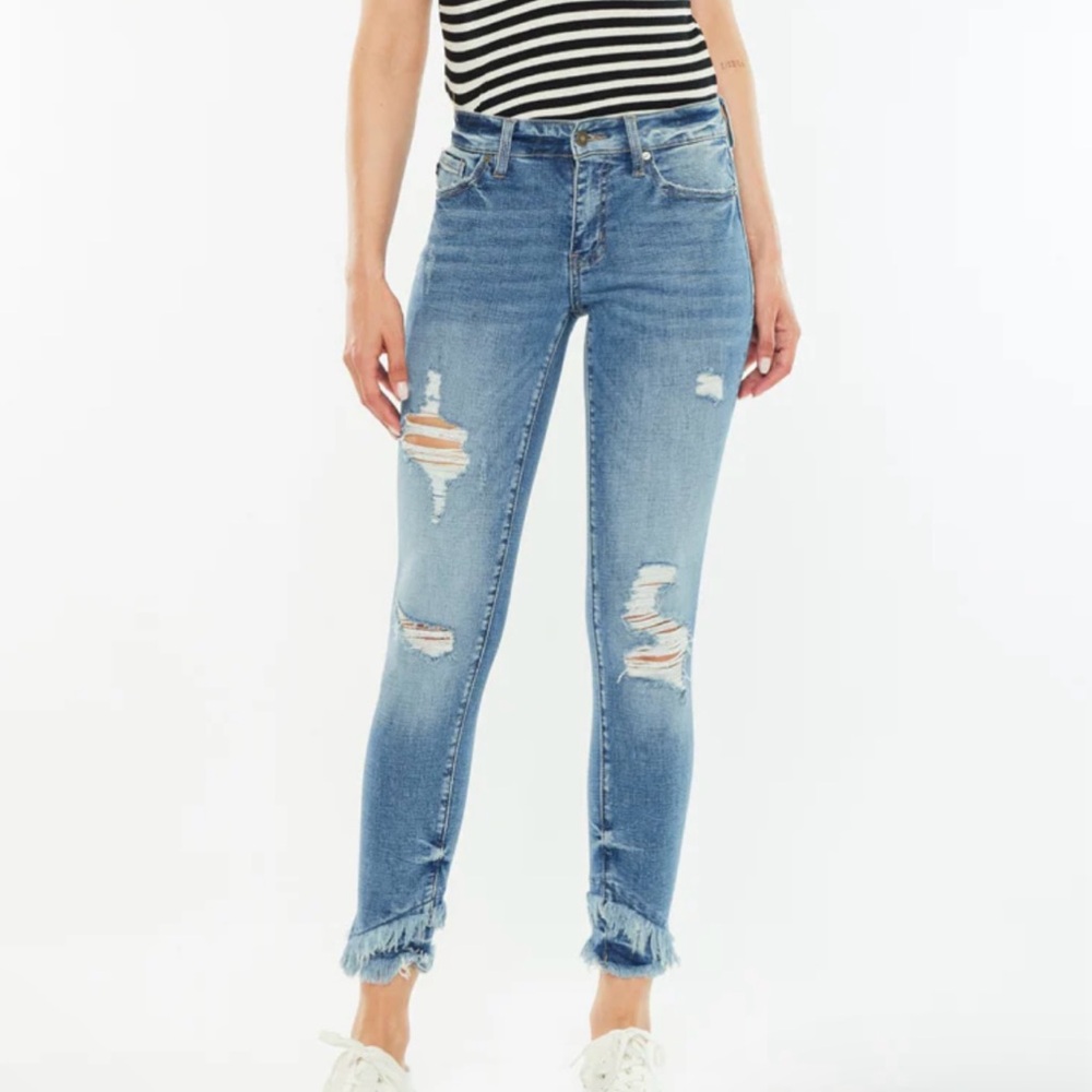 Kancan Midrise Distressed Ankle Skinny Jeans w/Stretch, Size 15/31 - EUC 💄